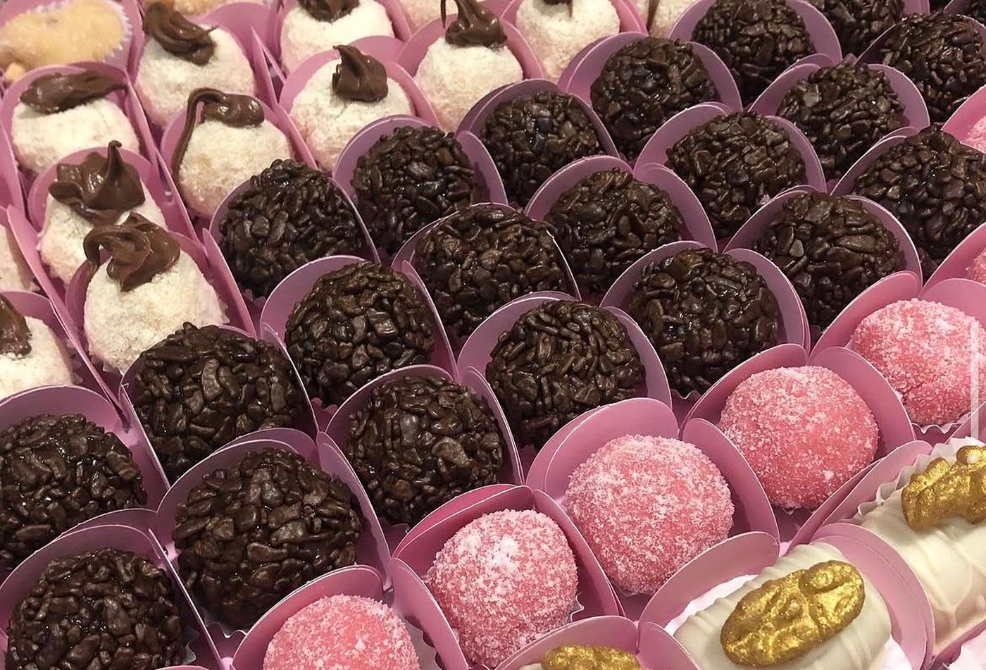 Doces para festa artesanais variados da Mine Confeitaria